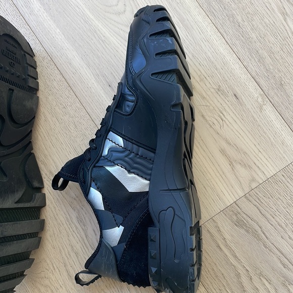 Valentino Garavani Rockrunner Plus Sneakers - Picture 6 of 14